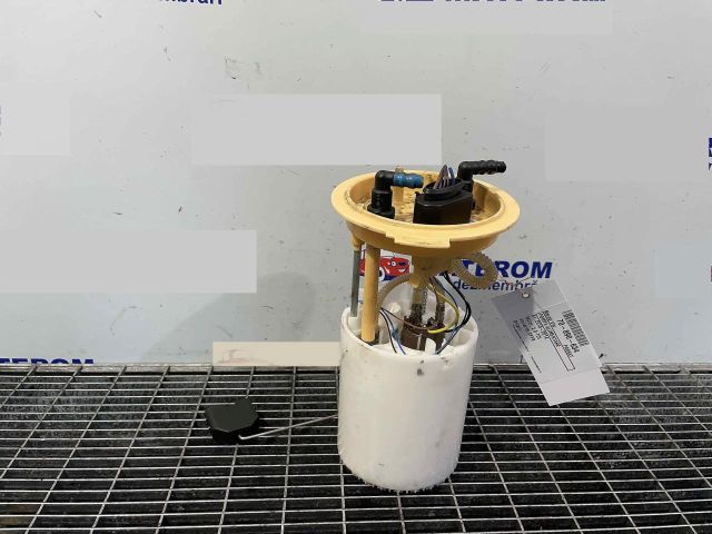 bontott VW PASSAT B7 Üzemanyag Szivattyú