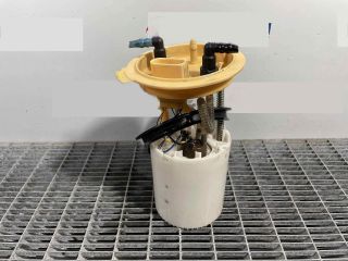 bontott VW PASSAT B7 Üzemanyag Szivattyú