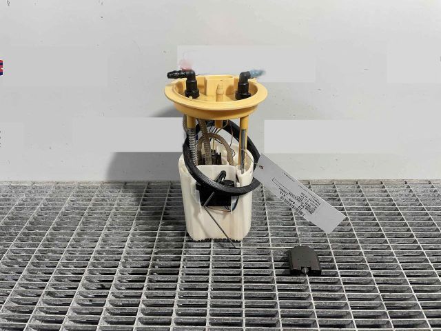 bontott VW PASSAT B7 Üzemanyag Szivattyú