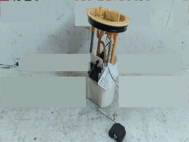 bontott VW PASSAT B7 Üzemanyag Szivattyú