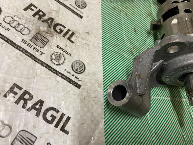 bontott VW PASSAT B7 Váltó Kulissza