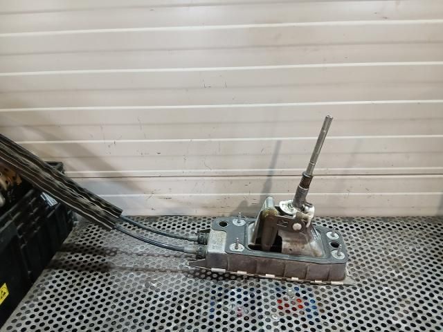 bontott VW PASSAT B7 Váltó Kulissza