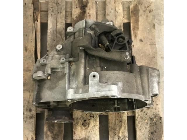 bontott VW PASSAT B7 Váltó (Mechanikus)