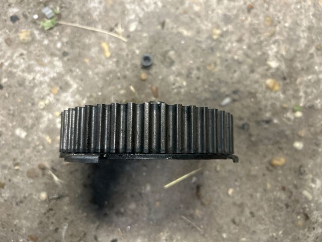 bontott VW PASSAT B7 Vezérműkerék