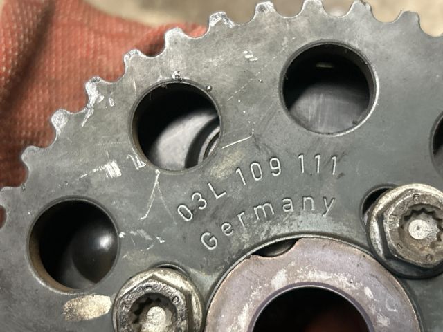 bontott VW PASSAT B7 Vezérműkerék