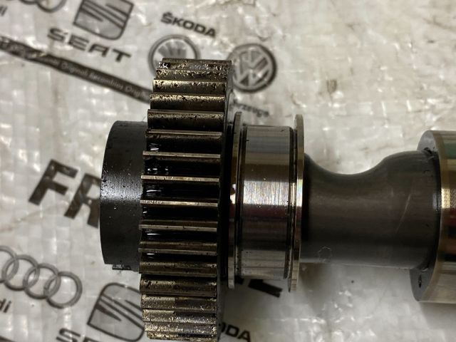 bontott VW PASSAT B7 Vezérműtengely (Magában)