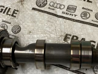 bontott VW PASSAT B7 Vezérműtengely (Magában)