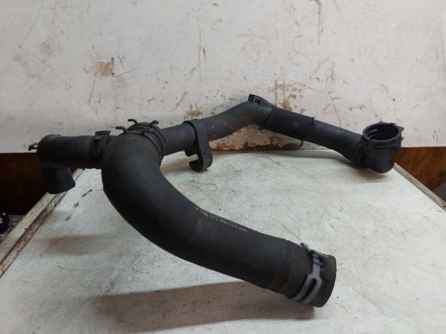 bontott VW PASSAT B7 Vízcső