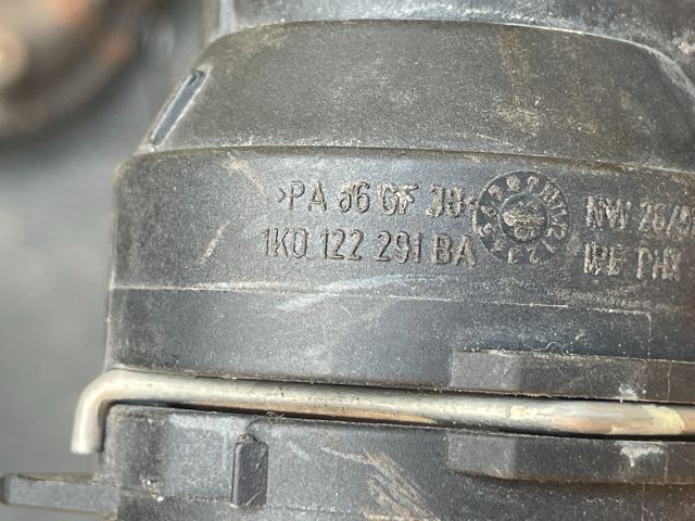 bontott VW PASSAT B7 Vízhűtő Cső Felső