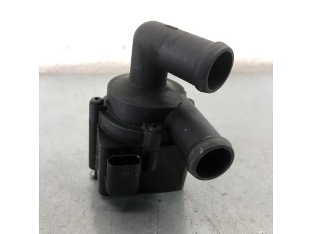 bontott VW PASSAT B7 Vízpumpa