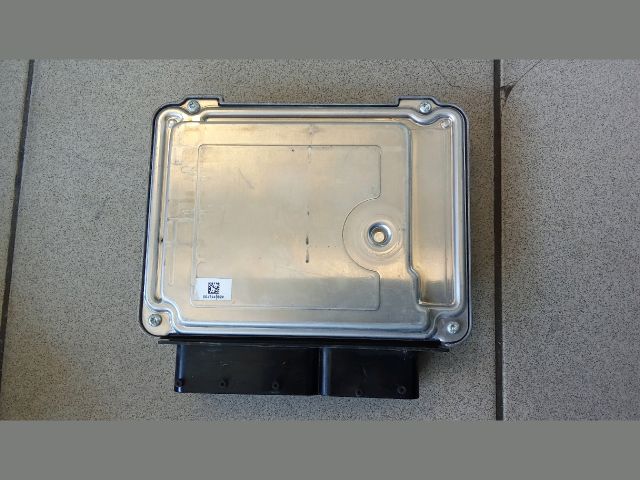 bontott VW PASSAT B7 Motorvezérlő