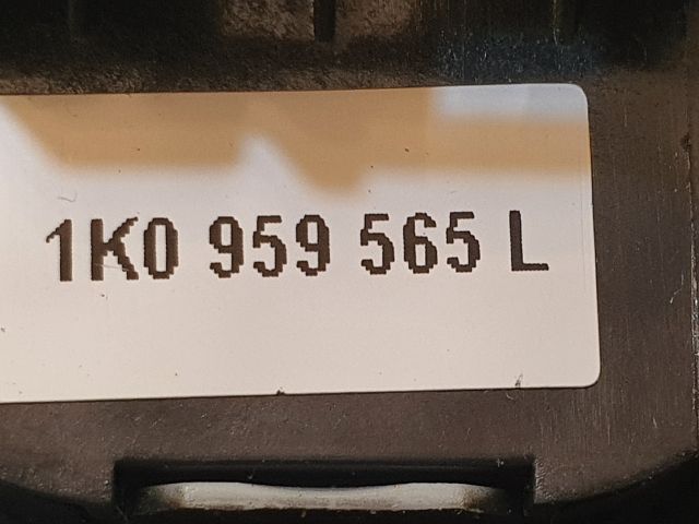 bontott VW PASSAT B7 Ablakemelő és Tükör Kapcsoló