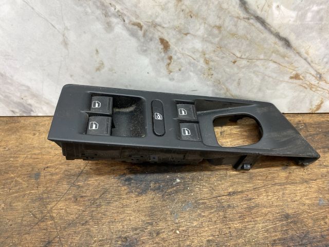 bontott VW PASSAT B7 Ablakemelő Kapcsoló Négyes / Kettes