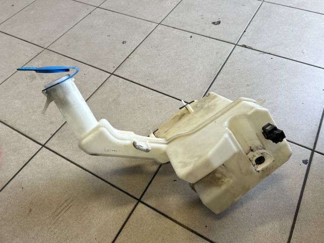 bontott VW PASSAT B7 Ablakmosó Tartály