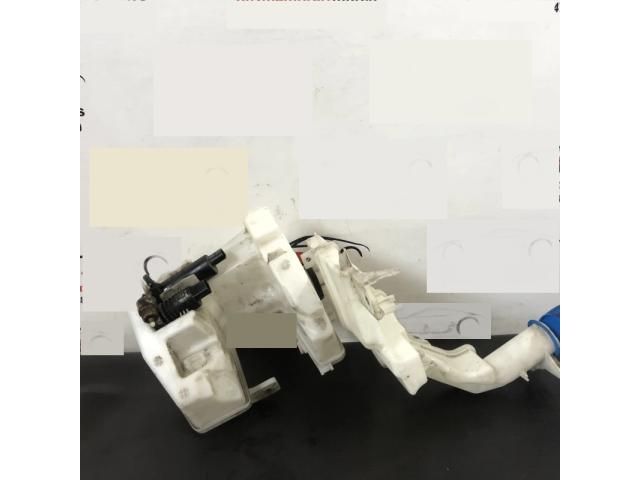 bontott VW PASSAT B7 Ablakmosó Tartály