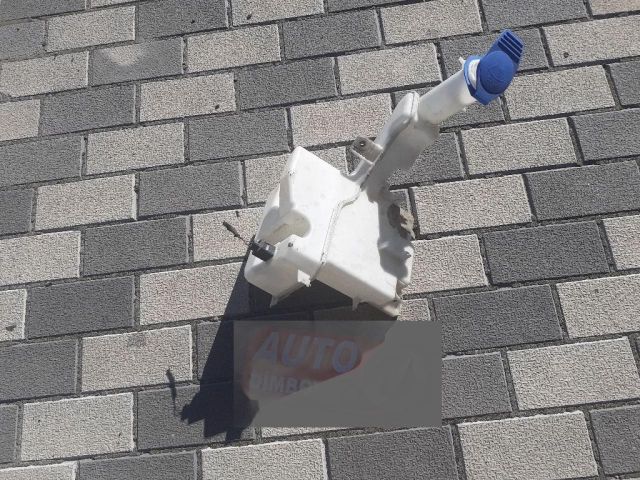 bontott VW PASSAT B7 Ablakmosó Tartály