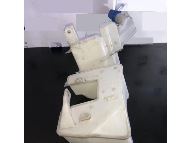 bontott VW PASSAT B7 Ablakmosó Tartály