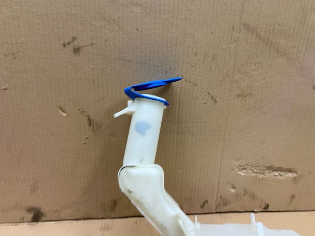 bontott VW PASSAT B7 Ablakmosó Tartály