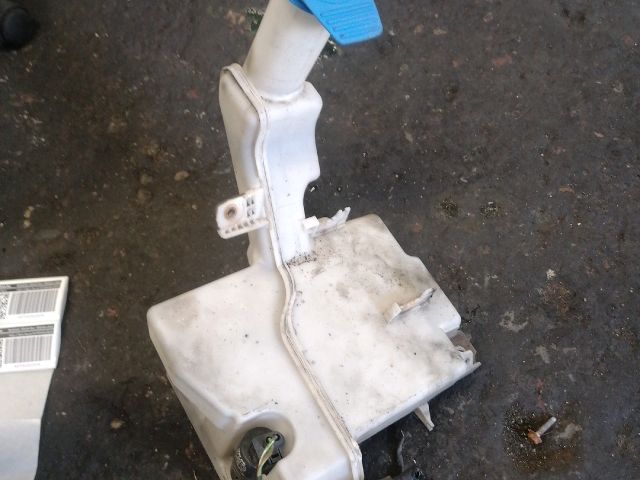 bontott VW PASSAT B7 Ablakmosó Tartály