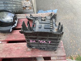 bontott VW PASSAT B7 Akkumulátor Tartó