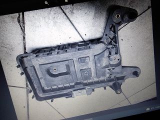 bontott VW PASSAT B7 Akkumulátor Tartó