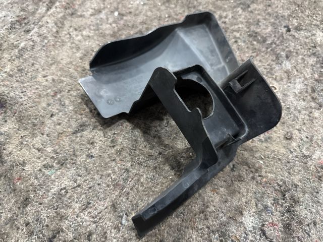 bontott VW PASSAT B7 Alsó Hűtő Légterelő