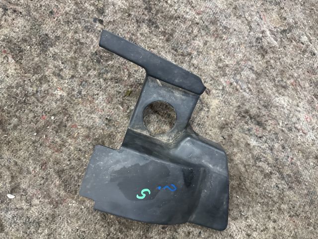 bontott VW PASSAT B7 Alsó Hűtő Légterelő