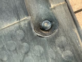 bontott VW PASSAT B7 Alsó Padlólemez Burkolat