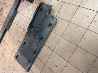 bontott VW PASSAT B7 Alsó Padlólemez Burkolat