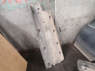 bontott VW PASSAT B7 Alsó Padlólemez Burkolat