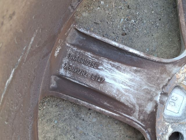 bontott VW PASSAT B7 Alufelni (1 db)