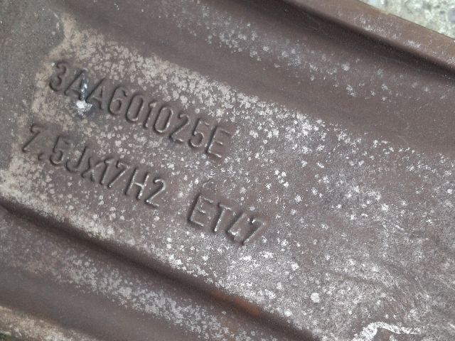 bontott VW PASSAT B7 Alufelni (1 db)