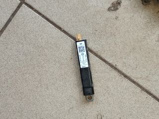 bontott VW PASSAT B7 Antenna Erősítő