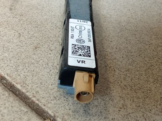 bontott VW PASSAT B7 Antenna Erősítő