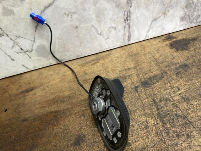 bontott VW PASSAT B7 Antenna