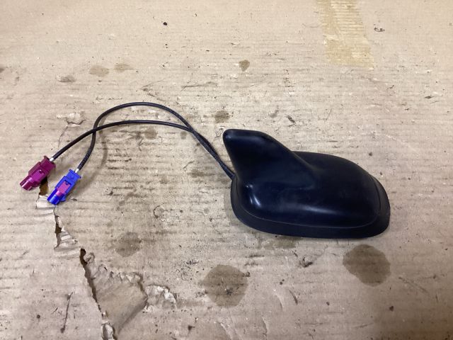 bontott VW PASSAT B7 Antenna