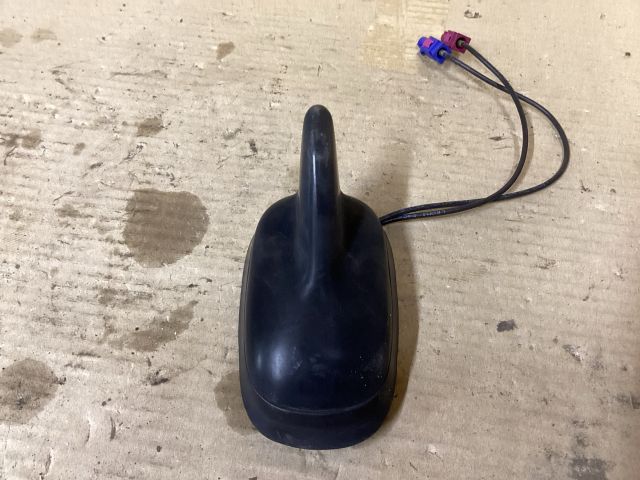 bontott VW PASSAT B7 Antenna