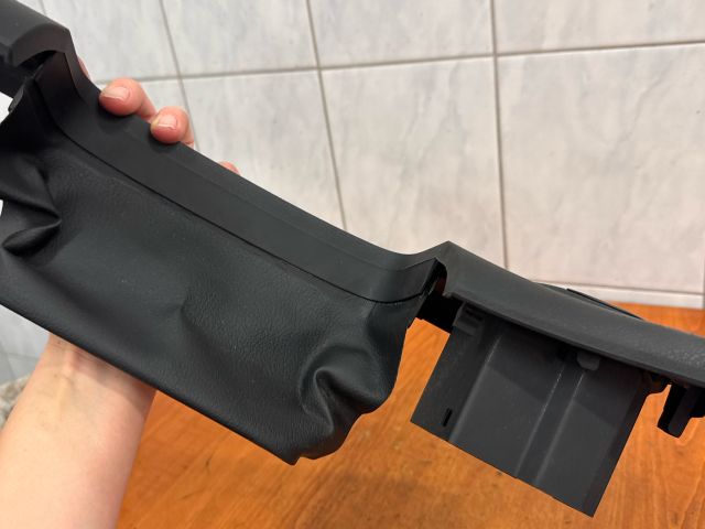 bontott VW PASSAT B7 Bal Alsó Műszerfal Burkolat