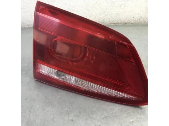 bontott VW PASSAT B7 Bal Belső Hátsó Lámpa