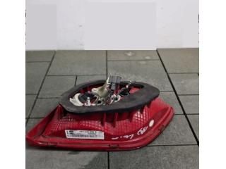 bontott VW PASSAT B7 Bal Belső Hátsó Lámpa