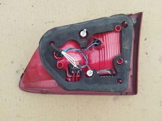 bontott VW PASSAT B7 Bal Belső Hátsó Lámpa