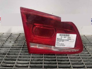 bontott VW PASSAT B7 Bal Belső Hátsó Lámpa