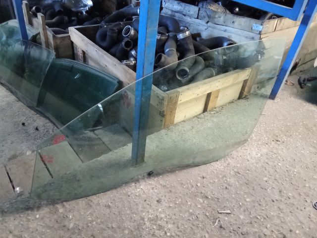 bontott VW PASSAT B7 Bal első Ablak