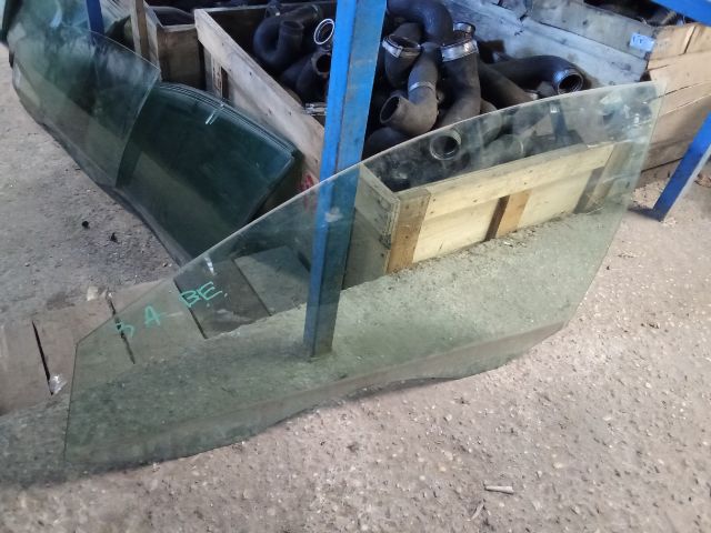 bontott VW PASSAT B7 Bal első Ablak