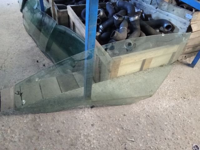 bontott VW PASSAT B7 Bal első Ablak