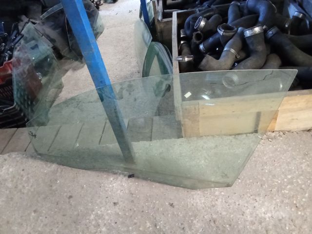 bontott VW PASSAT B7 Bal első Ablak