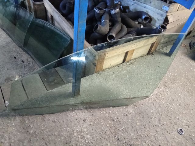 bontott VW PASSAT B7 Bal első Ablak