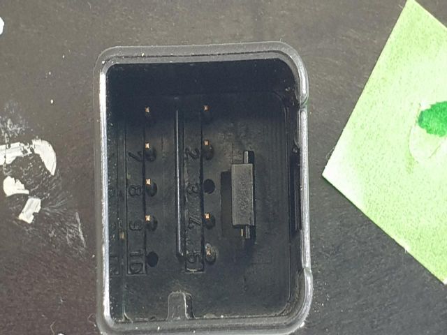 bontott VW PASSAT B7 Bal első Ablakemelő Kapcsoló