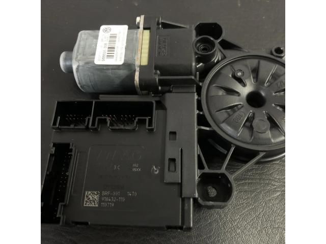 bontott VW PASSAT B7 Bal első Ablakemelő Motor