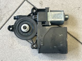 bontott VW PASSAT B7 Bal első Ablakemelő Motor